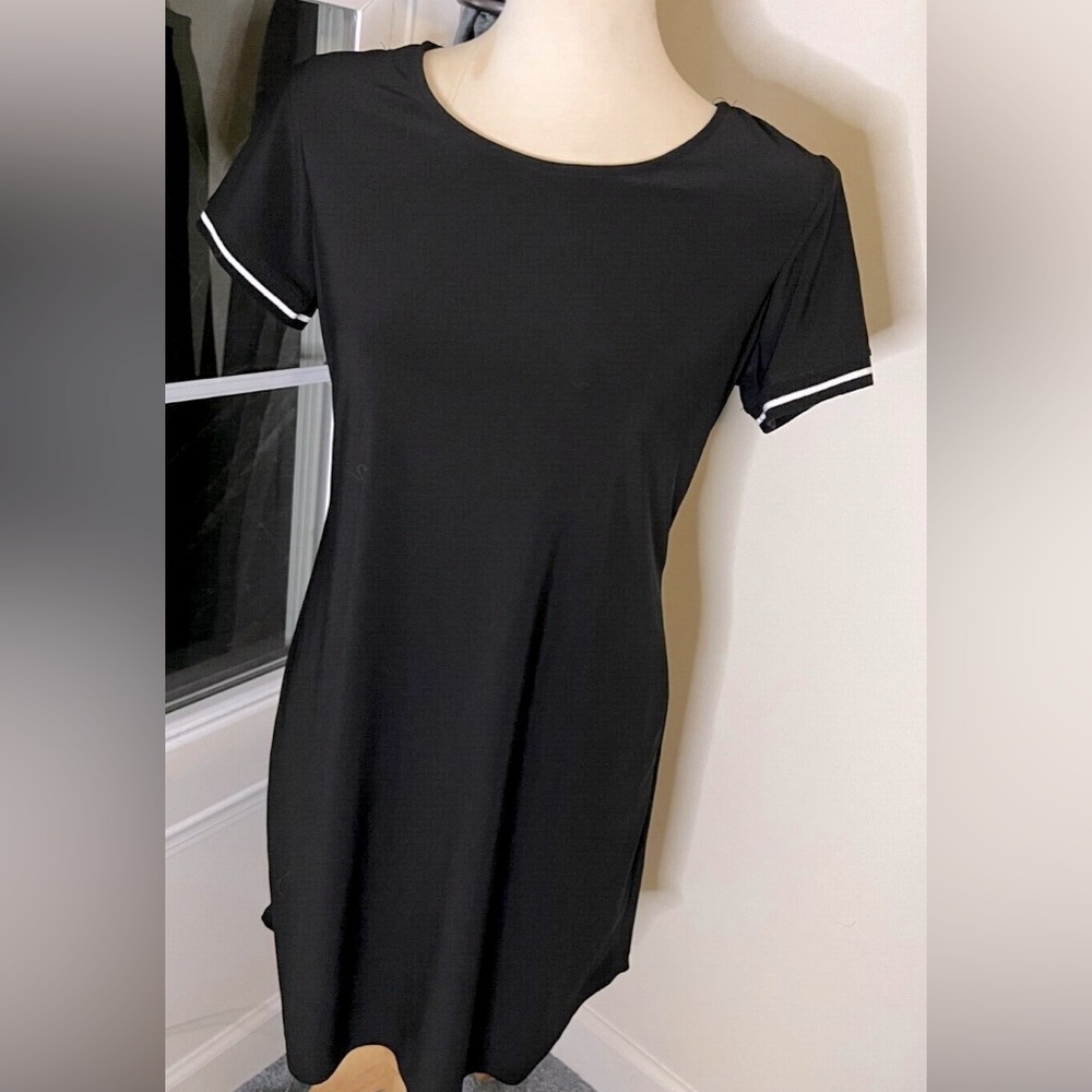 Small Annalee + Hope Black stretchy dress